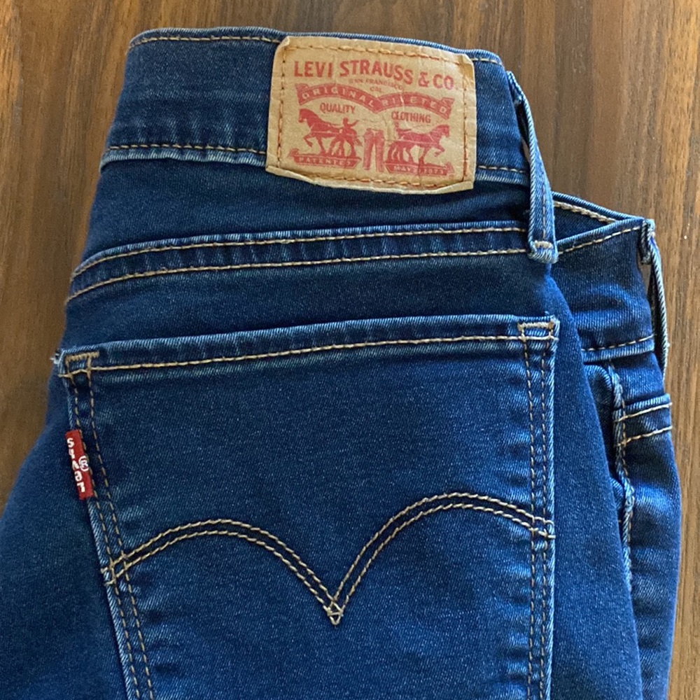 Levi's Ladies Blue Jeans